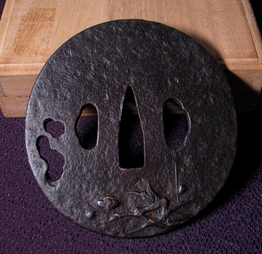 時代武具 鉄地大鍔 梅樹文 象嵌 桐 江戸時代 25J059