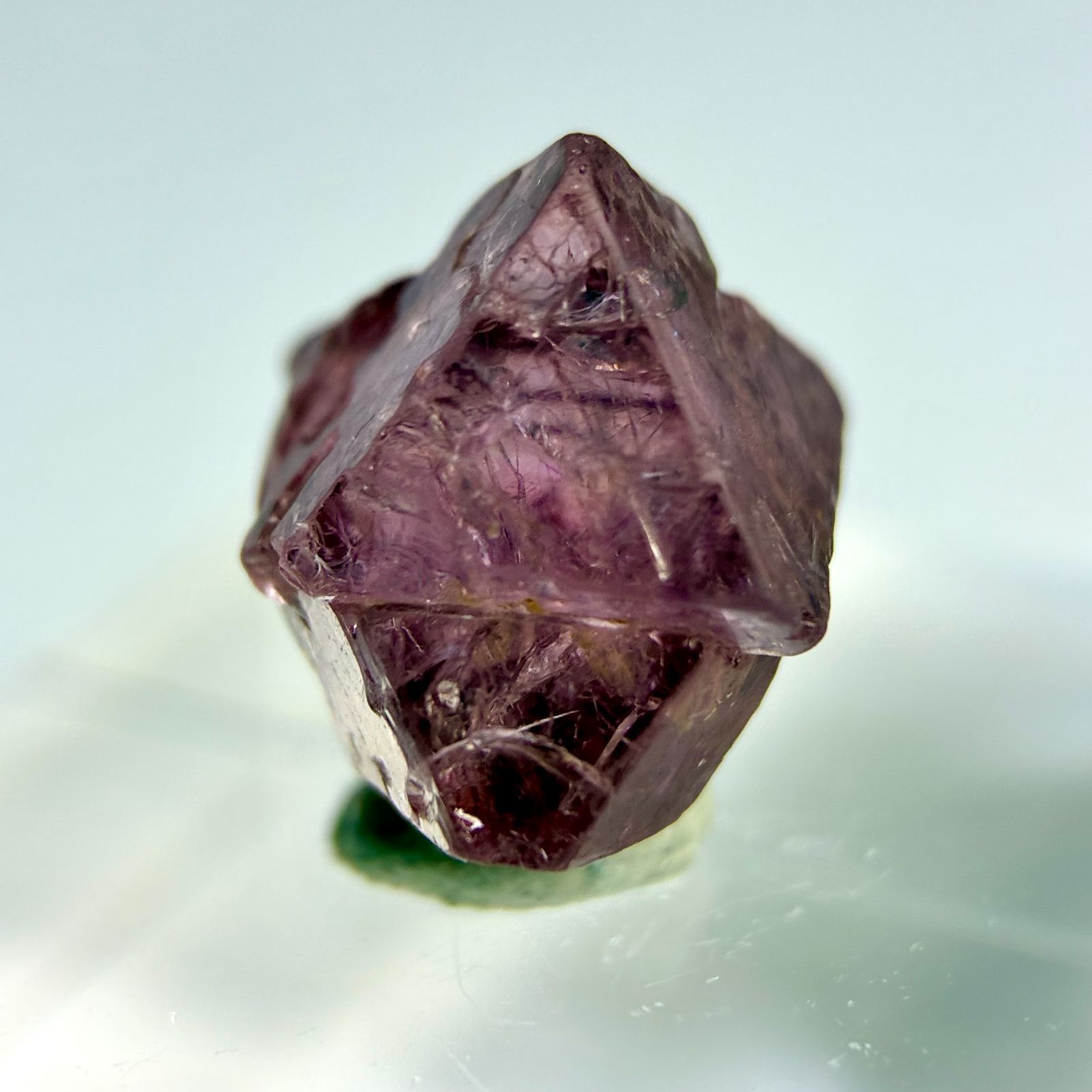 ミャンマー モゴック産 ツインスピネル 原石 鉱物 天然石 パワーストーン No.1764