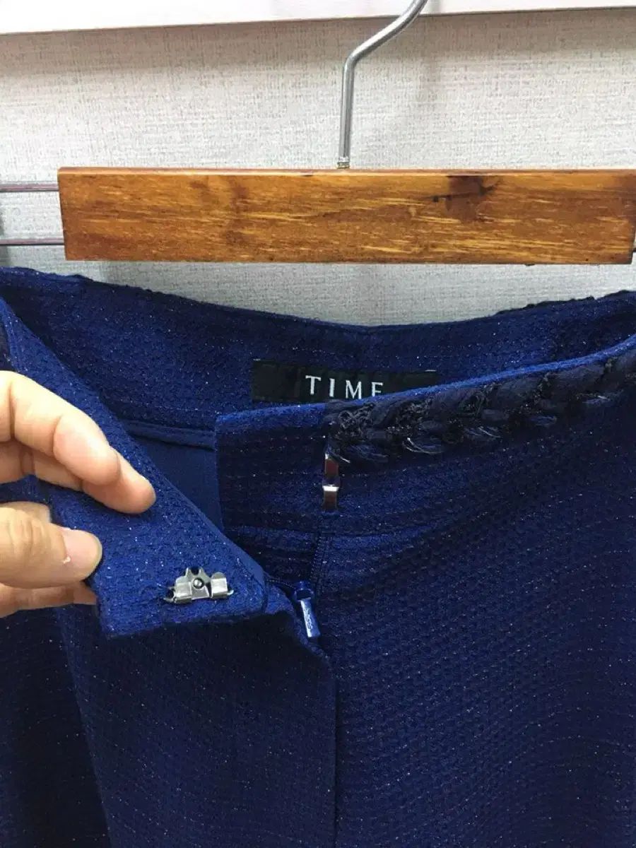 ネイビー イタリア製