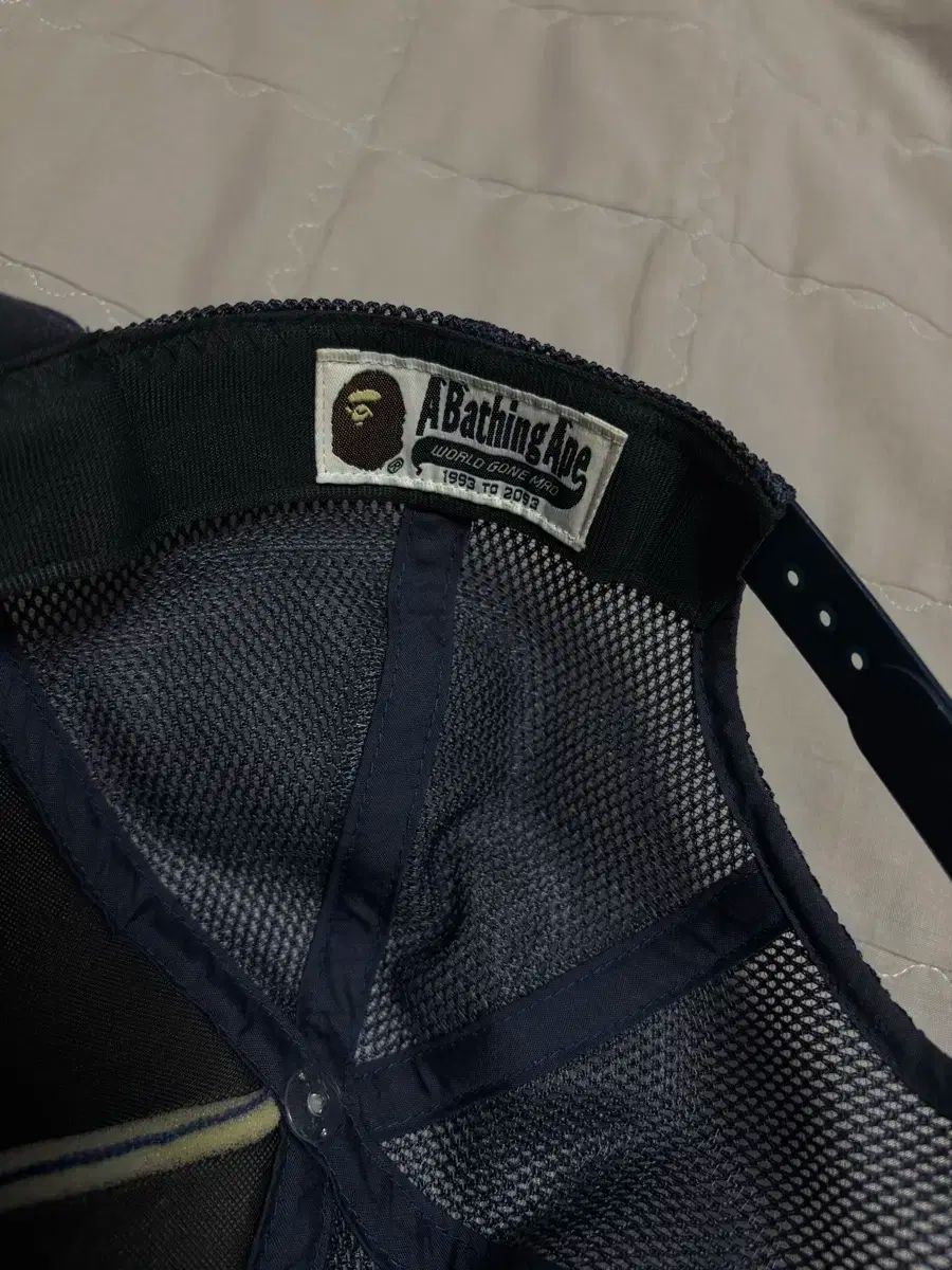 アベイシングエイプ メッシュキャップ