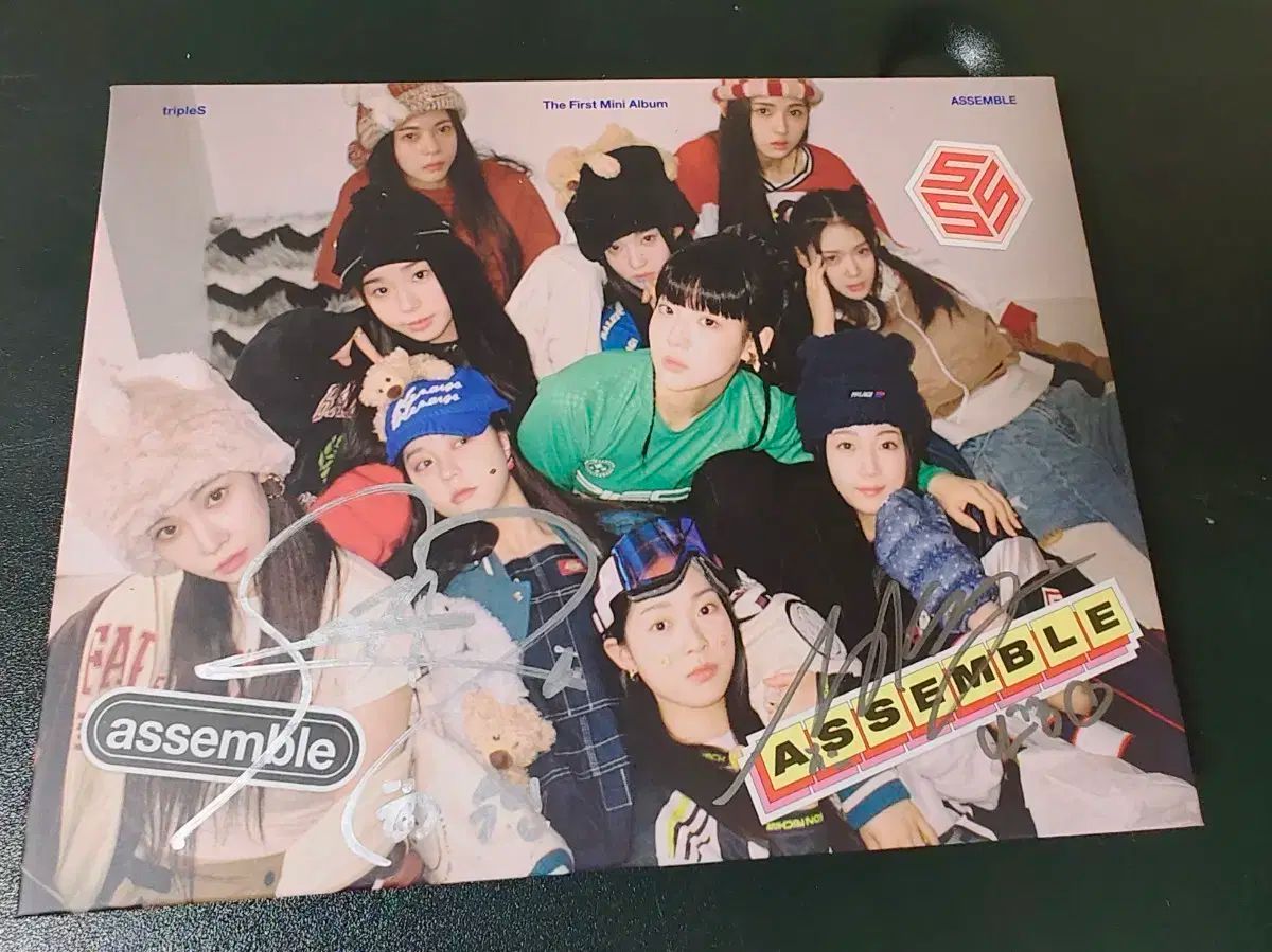 tripleS ASSEMBLE25サイン入りアルバム開封済 【公式通販】