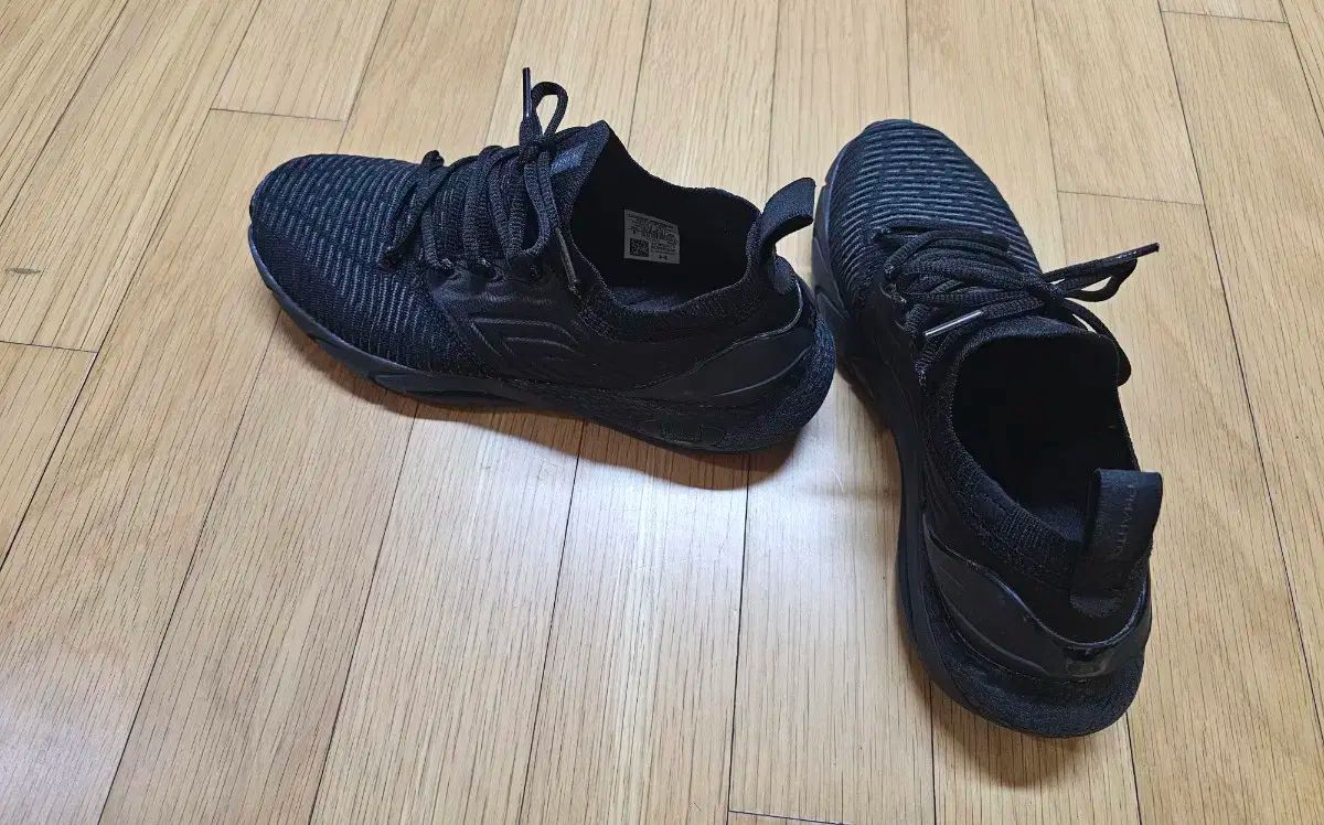 アンダーアーマー ホバー FANTOM 2 INTLNT オールブラック OLIVEOS_COM_TR