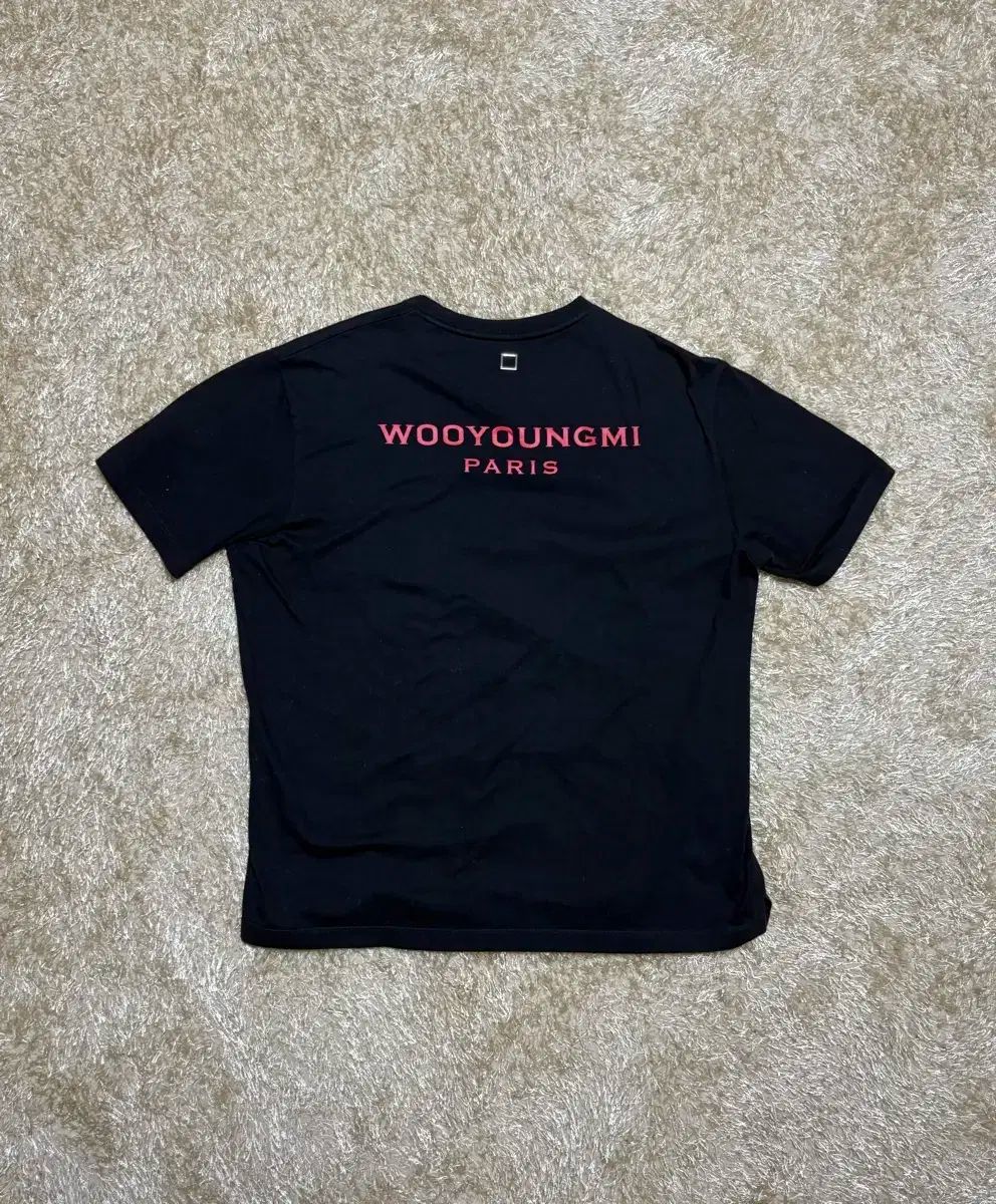 48 ウーヨンミ WOOYOUNG バックロゴ 半袖 ブラック