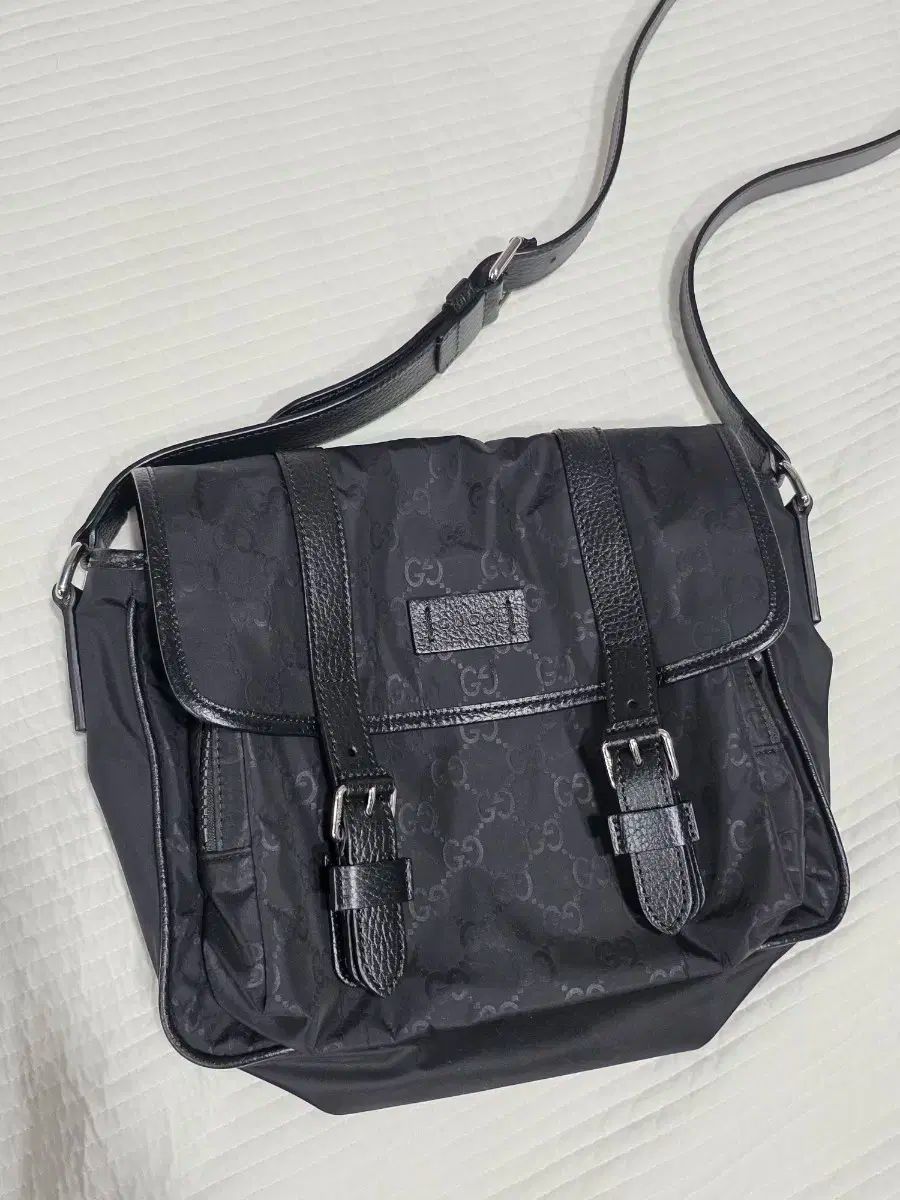グッチ ナイロン メッセンジャーバッグ 510335