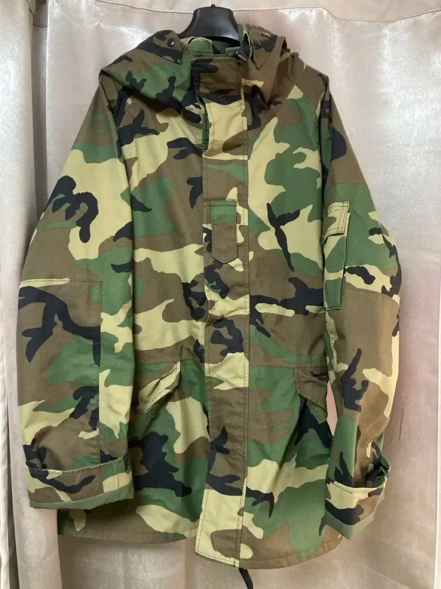 ミリタリー ウッドランド ゴアテックス ジャケット L-L