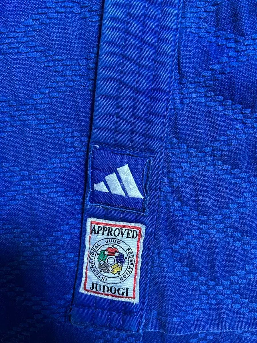 アディダス チャンピオン3 柔道着