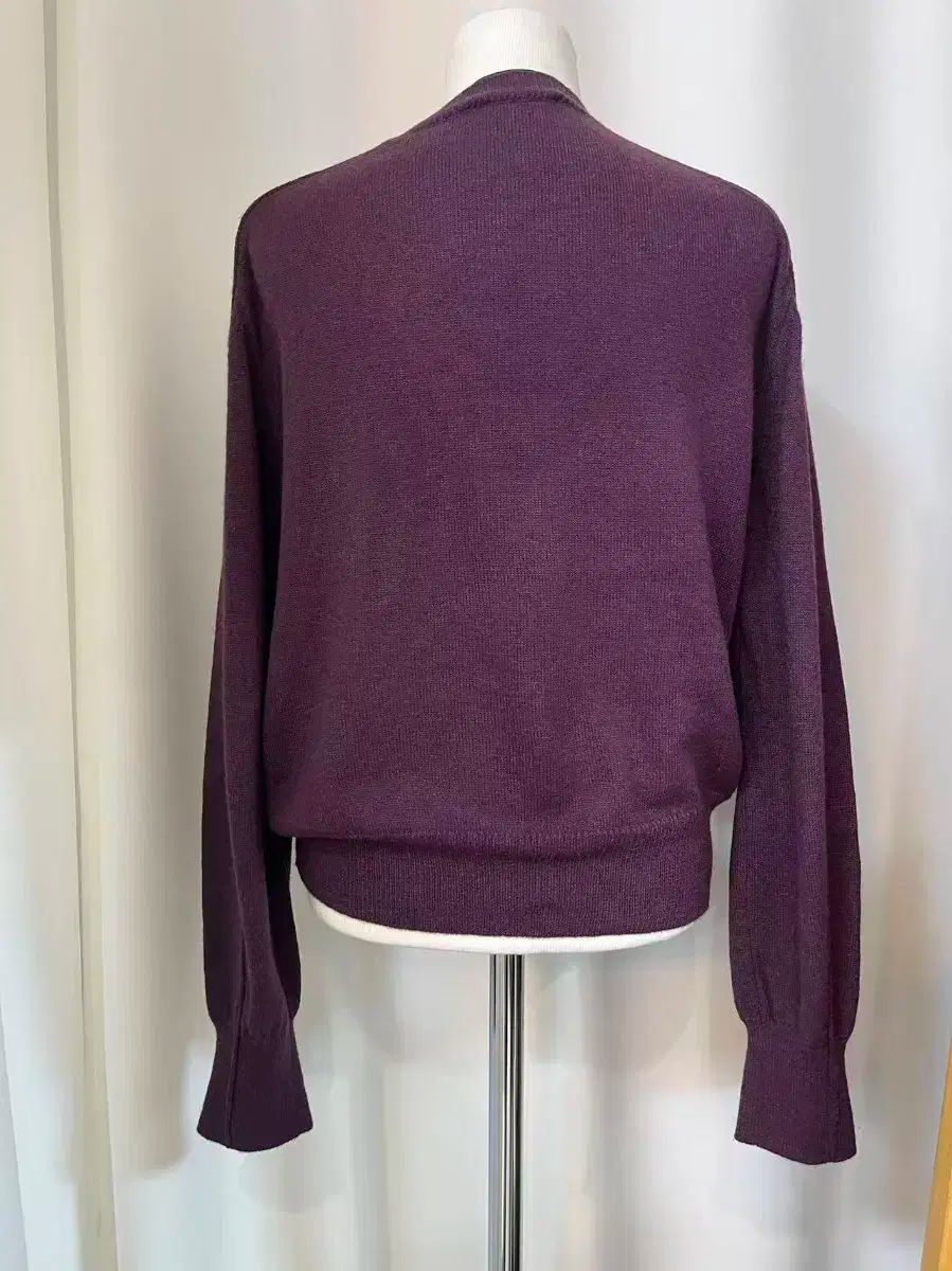 バーガンディ セーター
