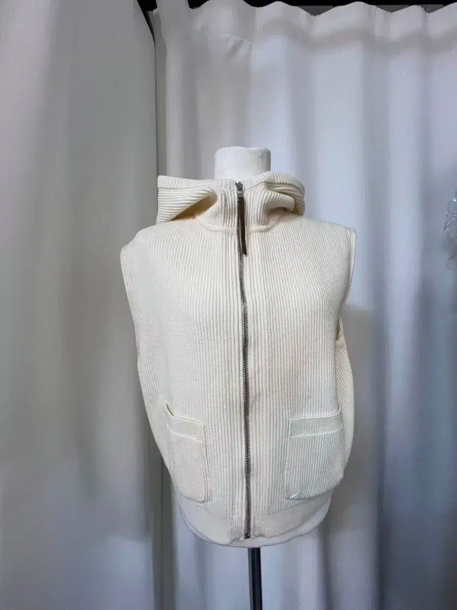 新商品 TIME フード ニット ベスト アイボリー 90