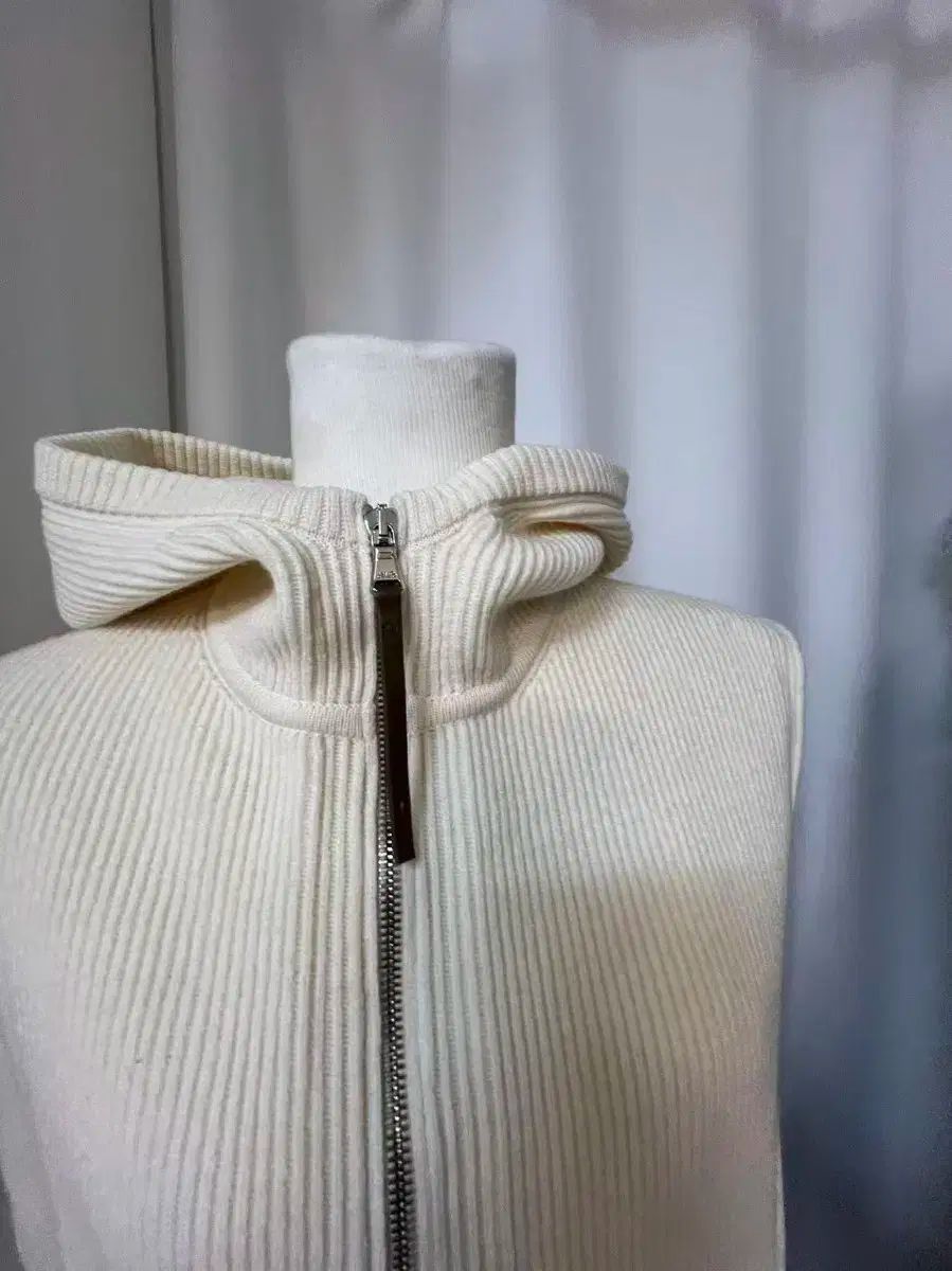 新商品 TIME フード ニット ベスト アイボリー 90