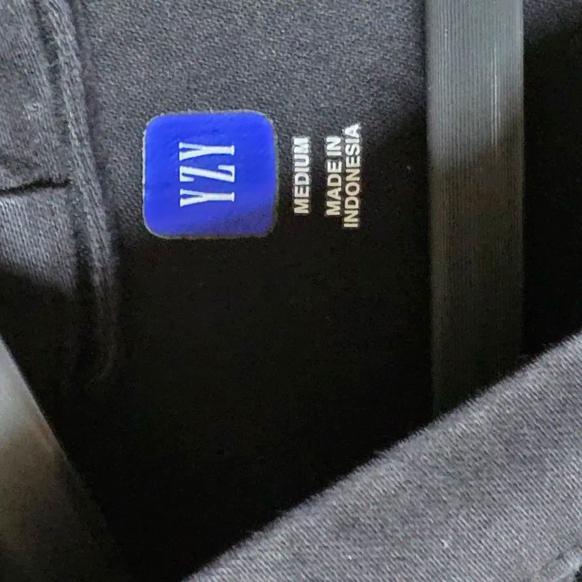 m YEEZY GAP イージーギャップ サテン オーバーオール