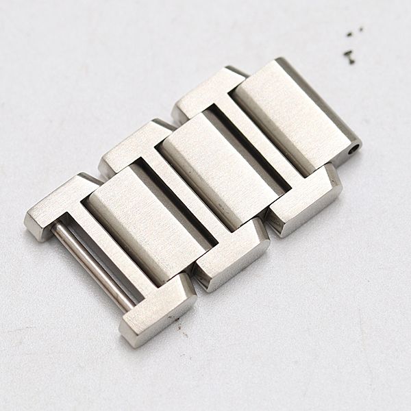 カルティエ　タンクフランセーズSM  純正コマ３個 美品 カルティエ タンクフランセーズ 純正コマ 3コマ シルバーカラー