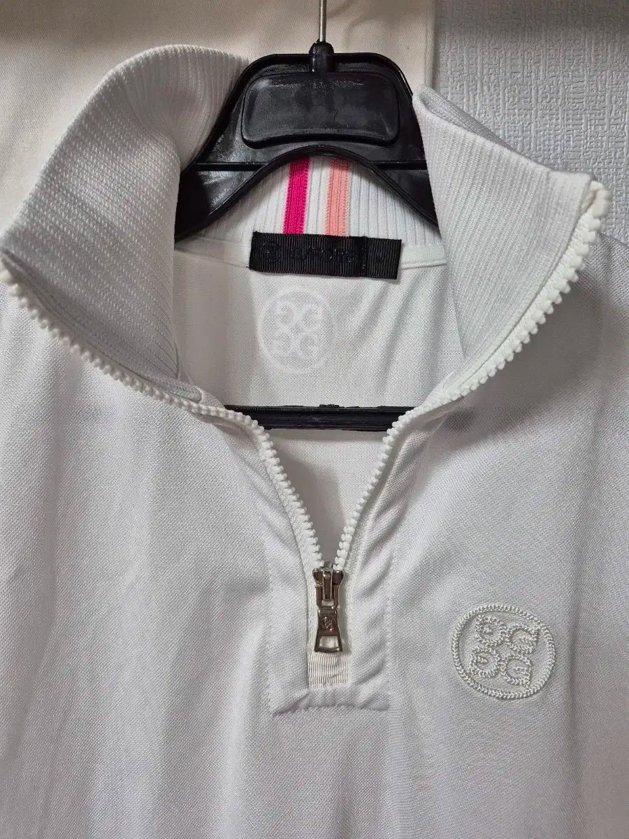 ゴルフ レディース ジーフォア 半袖 トップス シャツ（ホワイト） ジーフォア GFORE 白 半袖 ゴルフ Tシャツ - メルカリ