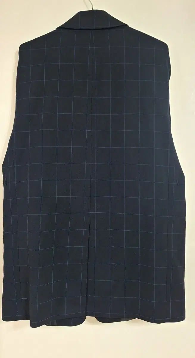 ダークネイビー