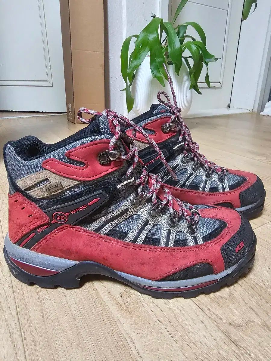 K2 登山靴 255 ユニセックス 高品質