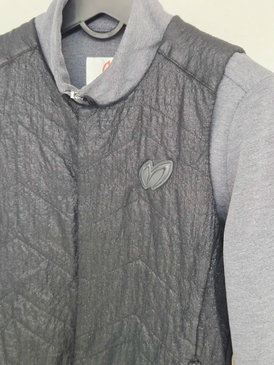 マスターバニーエディション レディース グリッター SWING ゴルフ ジップアップ