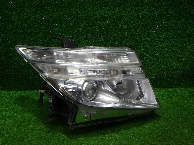 エルグランド 右ヘッドライト HID E52 PNE52 前期 100-23009 S2