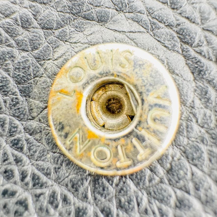 ルイヴィトン LV