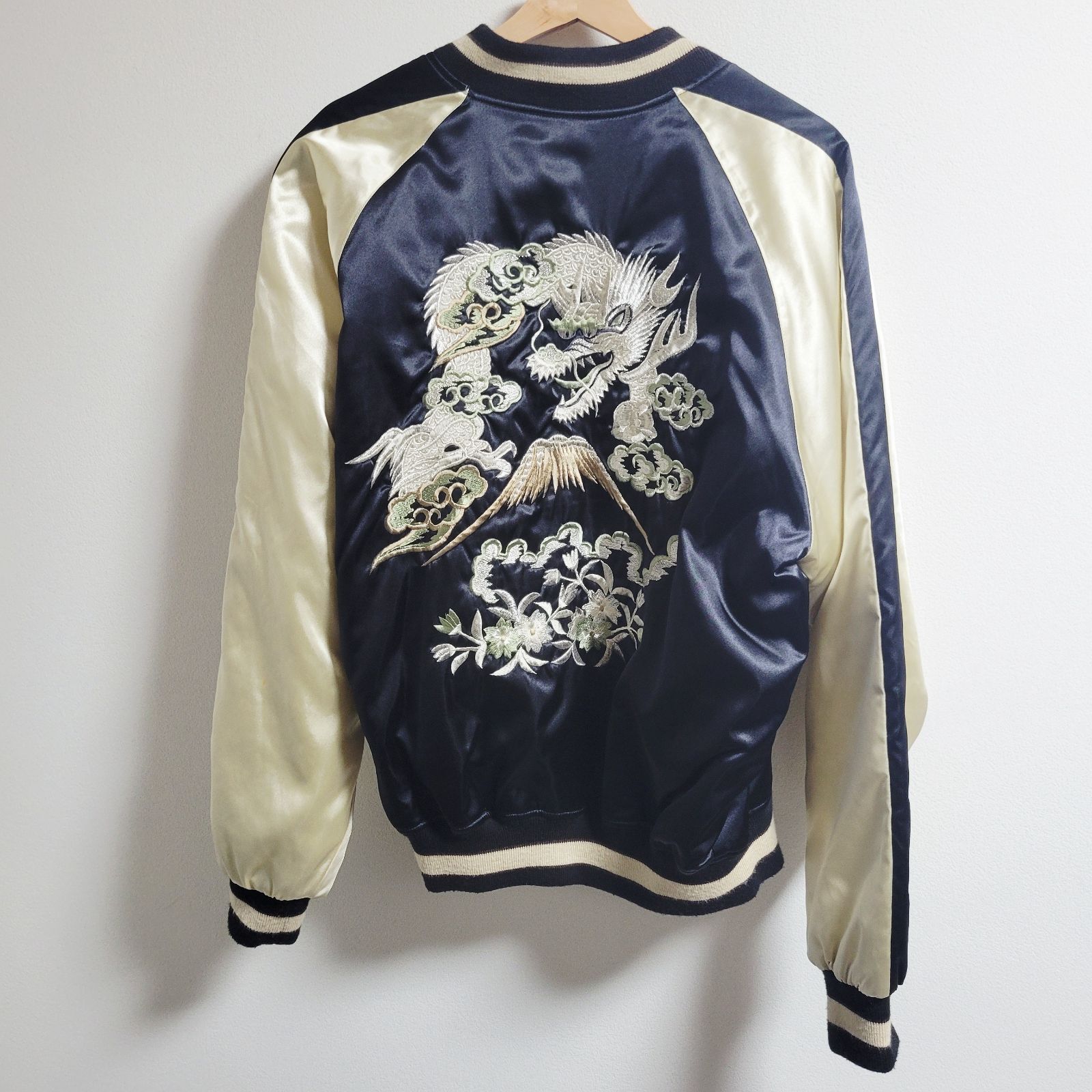 龍刺繍 スカジャン 中綿入り LLサイズ ブラック×アイボリー