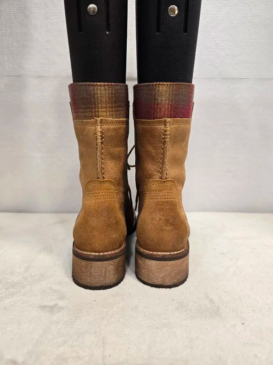 レースアップ 235