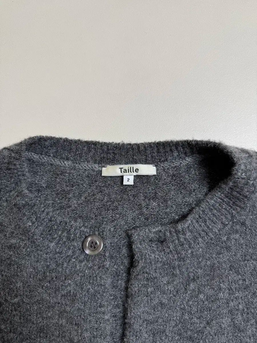 タイレ ウール カーディガン グレー 2サイズ