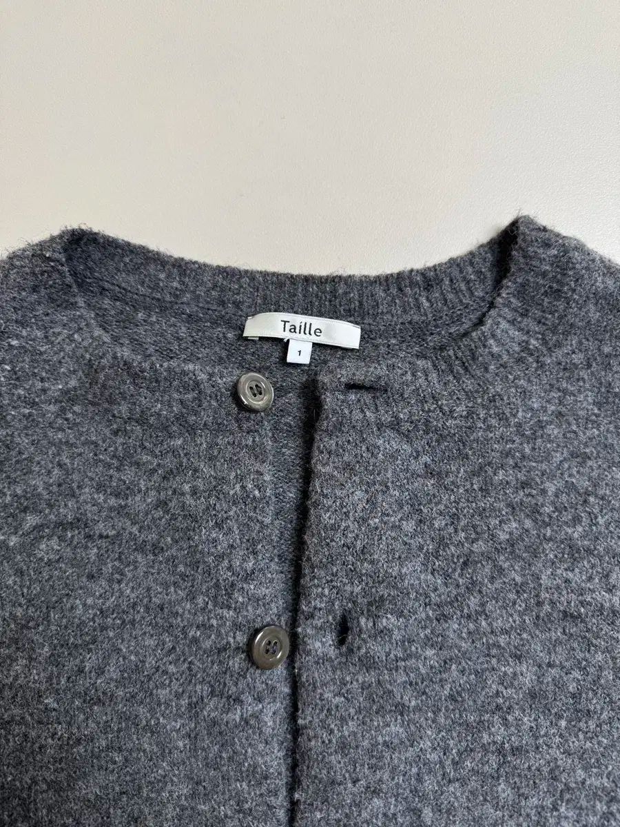 タイレル ウール カーディガン グレー 1サイズ