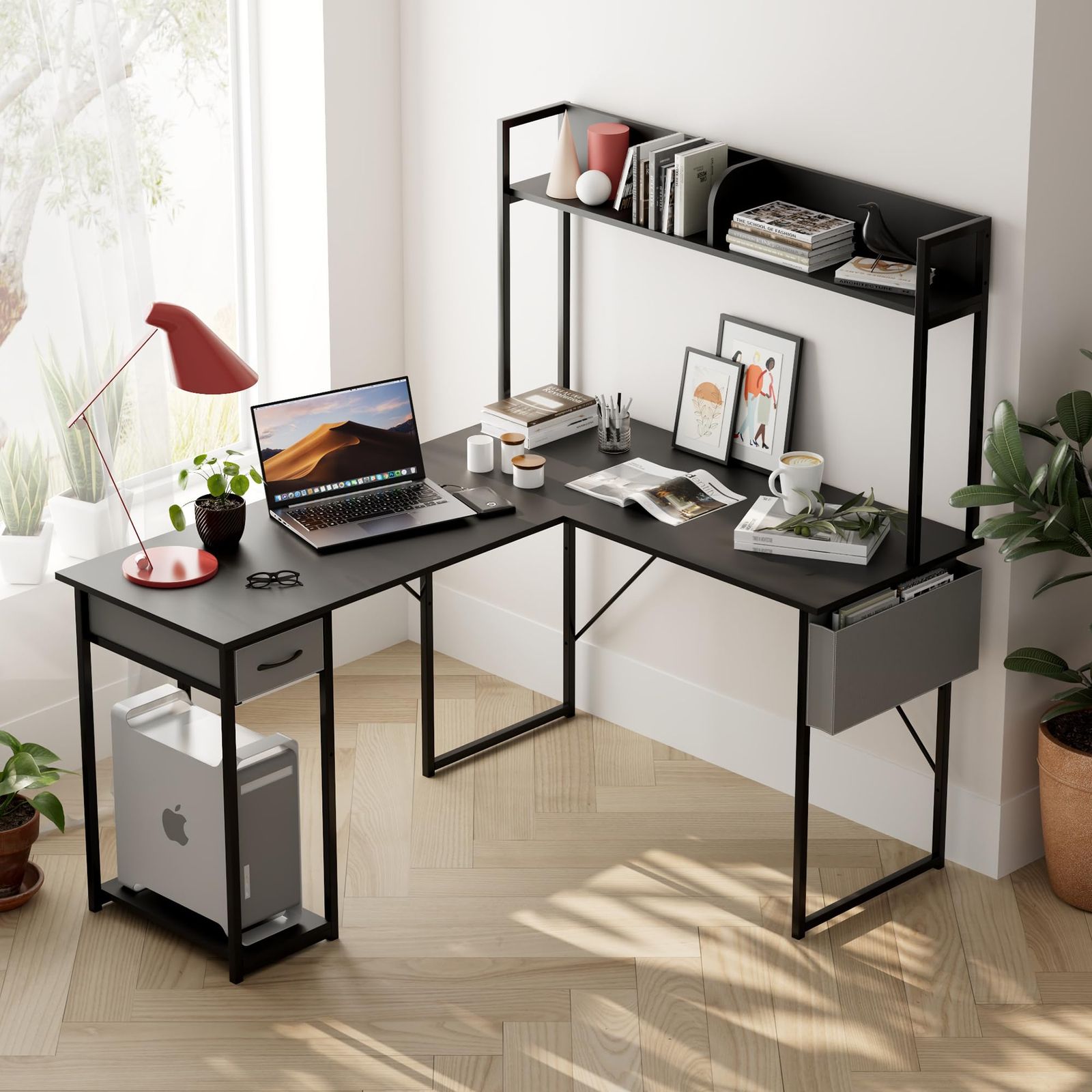 Alebert「アレベルト」 L字デスク パソコンデスク ラック付き 机 L型 左右組み換え自由 並べ設置 コンセント 棚 PC本体収納 モニターアーム対応 多層収納 l字型デスク オフィスデスク コーナーデスク 棚板高さ調節 省スペース 幅14