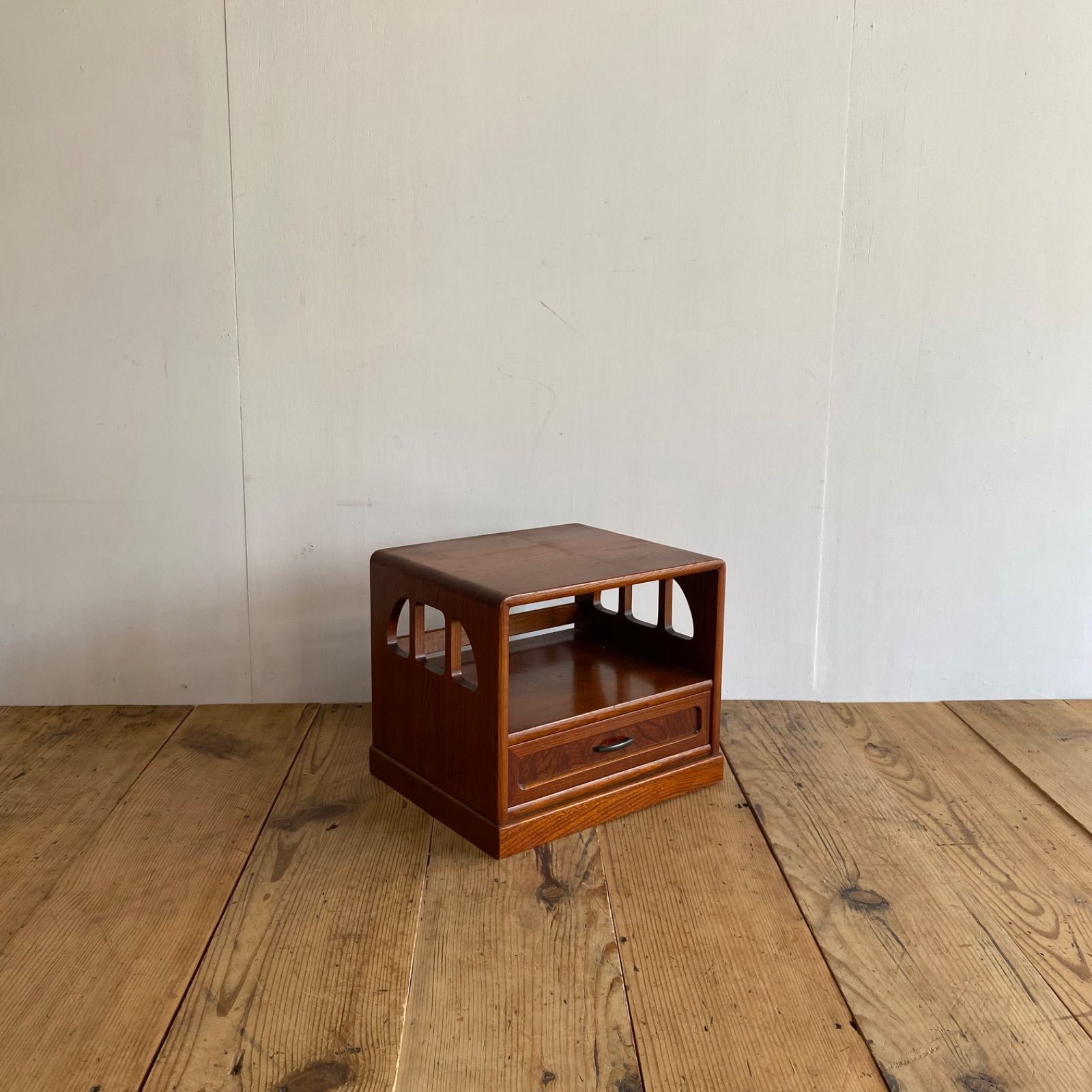 ヴィンテージ 飾り棚 小物入れ 昭和レトロ z943