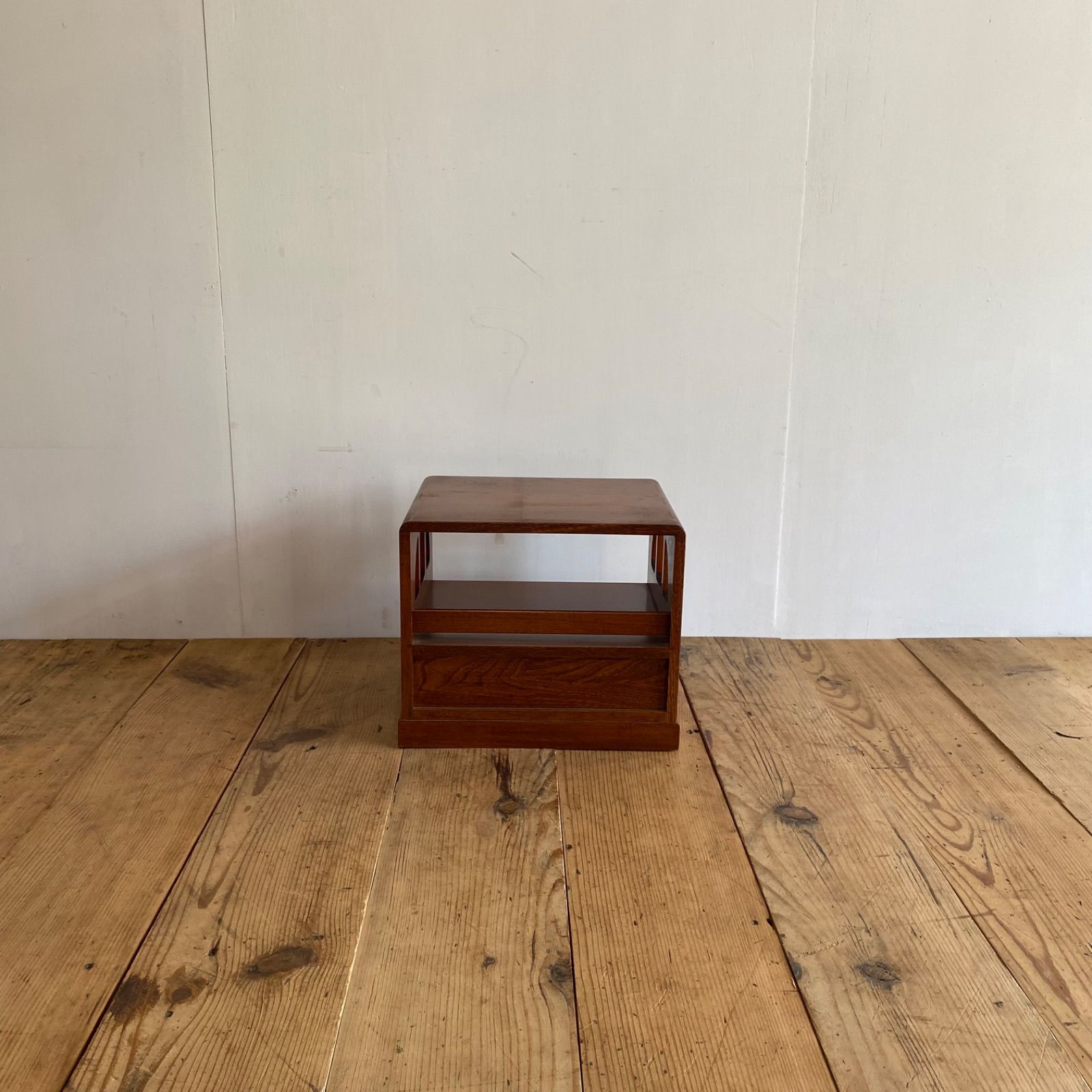 ヴィンテージ 飾り棚 小物入れ 昭和レトロ z943