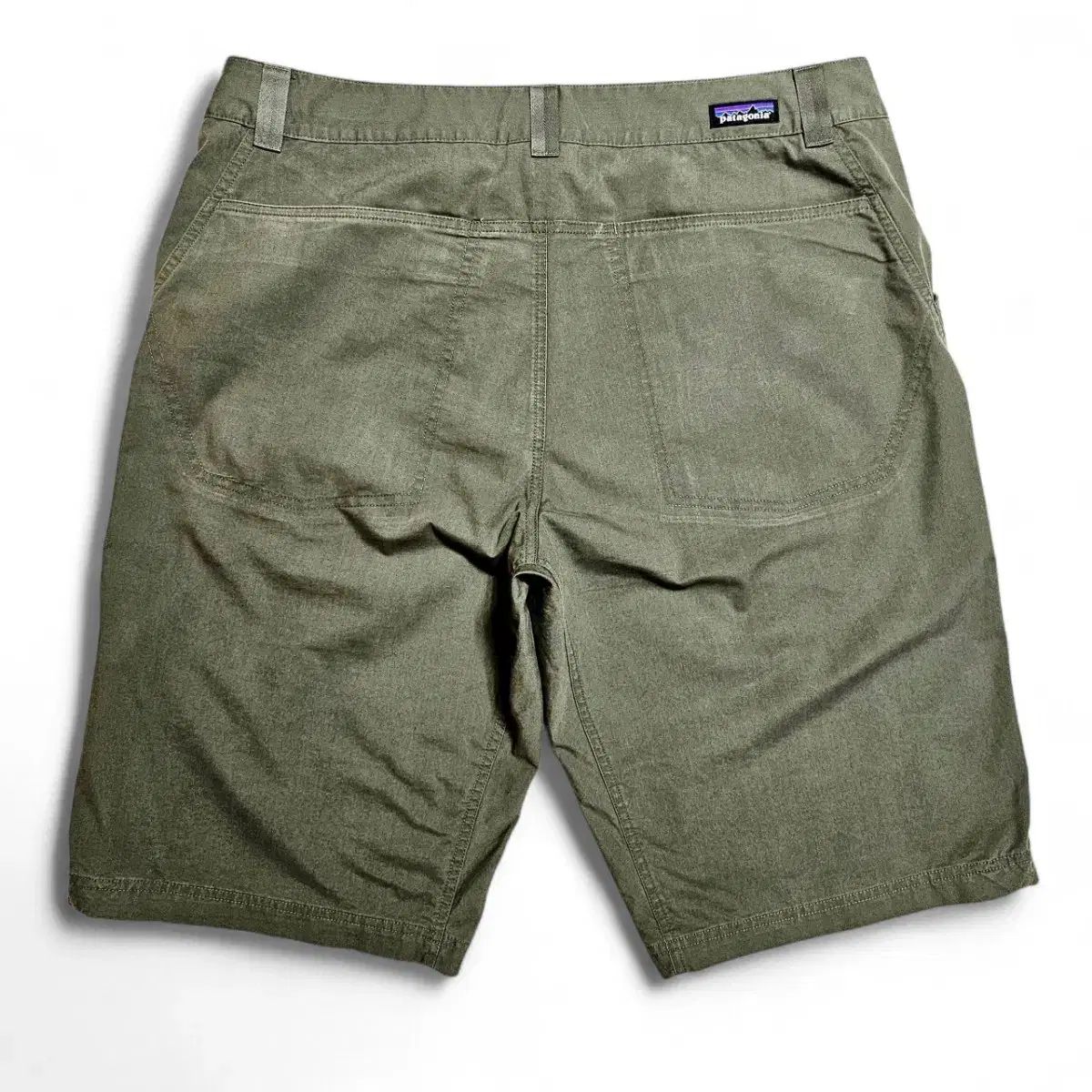36 パタゴニア メンズ ベンガ ぼっち ざ ろっく ショーツ ミリタリー カーキ