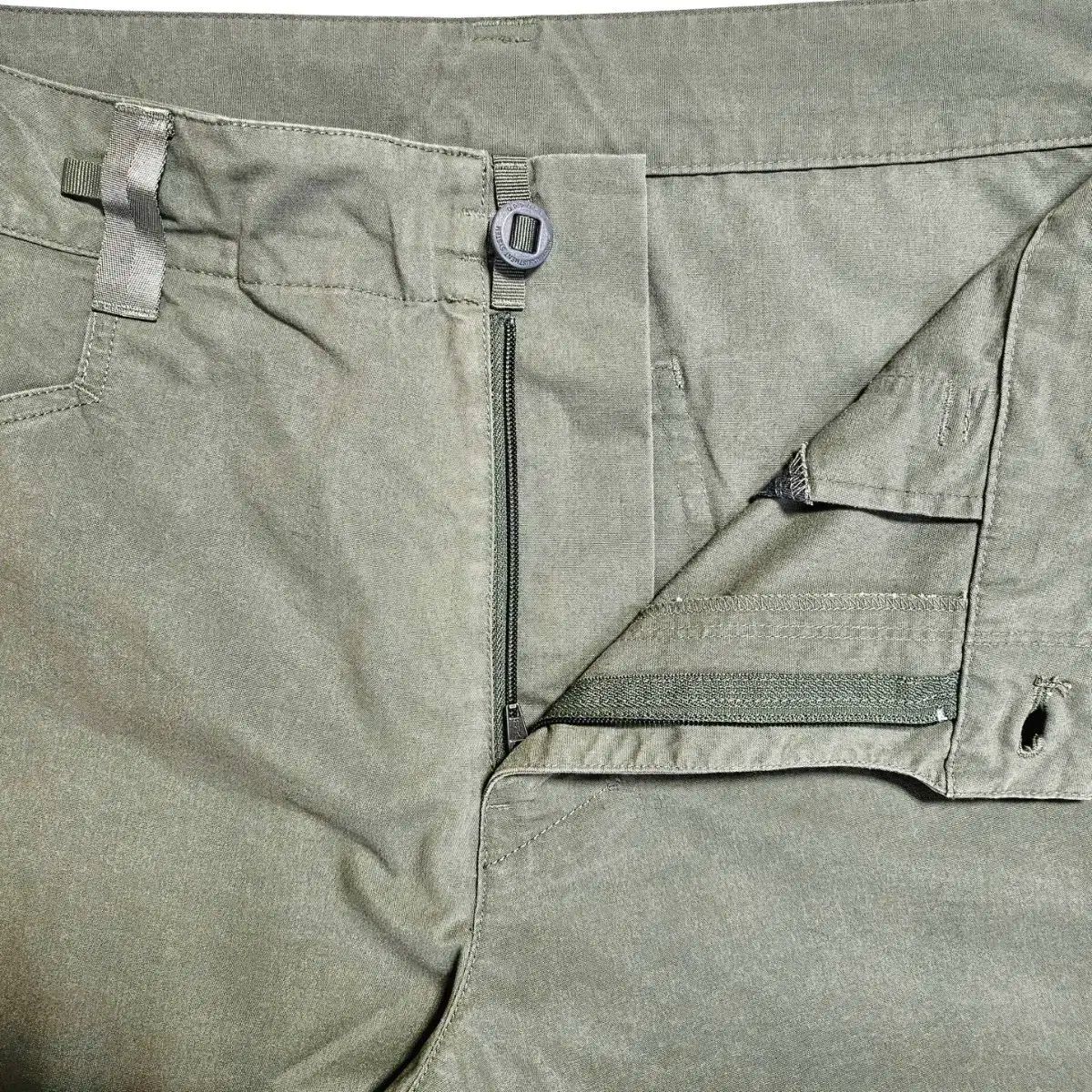 36 パタゴニア メンズ ベンガ ぼっち ざ ろっく ショーツ ミリタリー カーキ