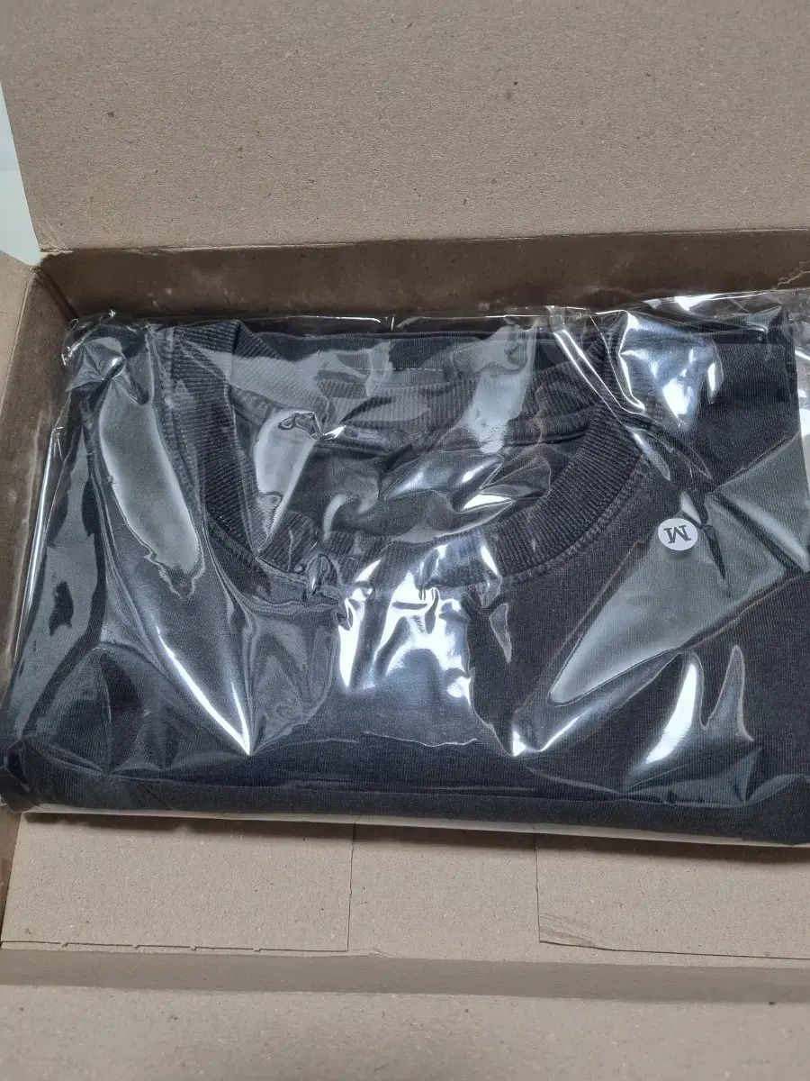 グッズ バッジ-Tシャツ