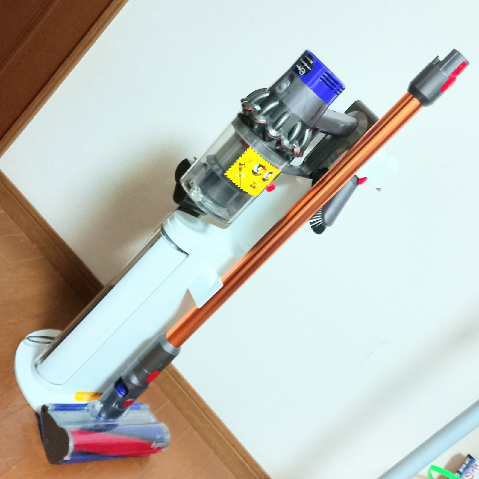 Dyson V10 Fluffy ソフトローラーヘッド フロアードッグセット - メルカリ