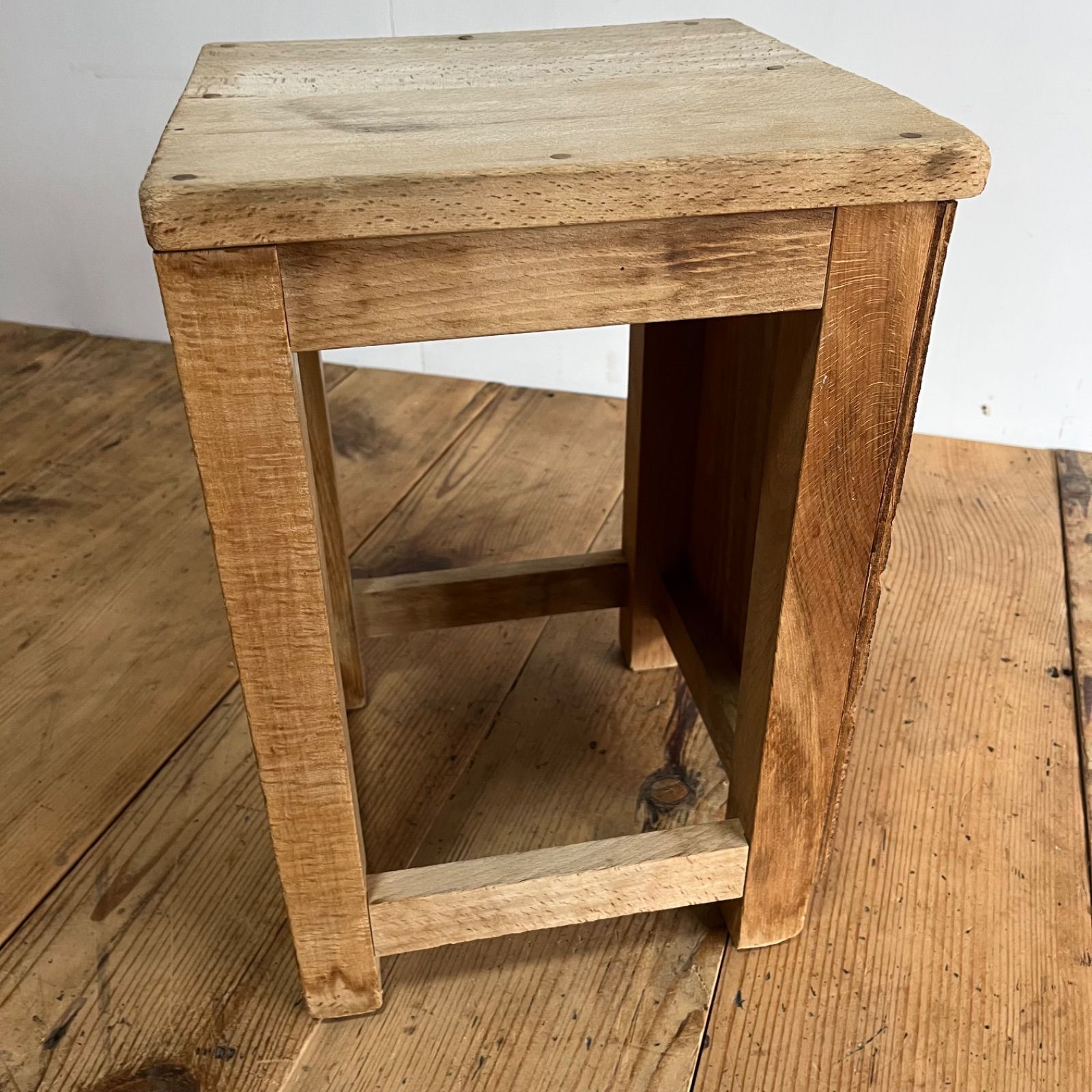 アンティーク 角 スツール 椅子 植物台 昭和レトロ z920 - メルカリ