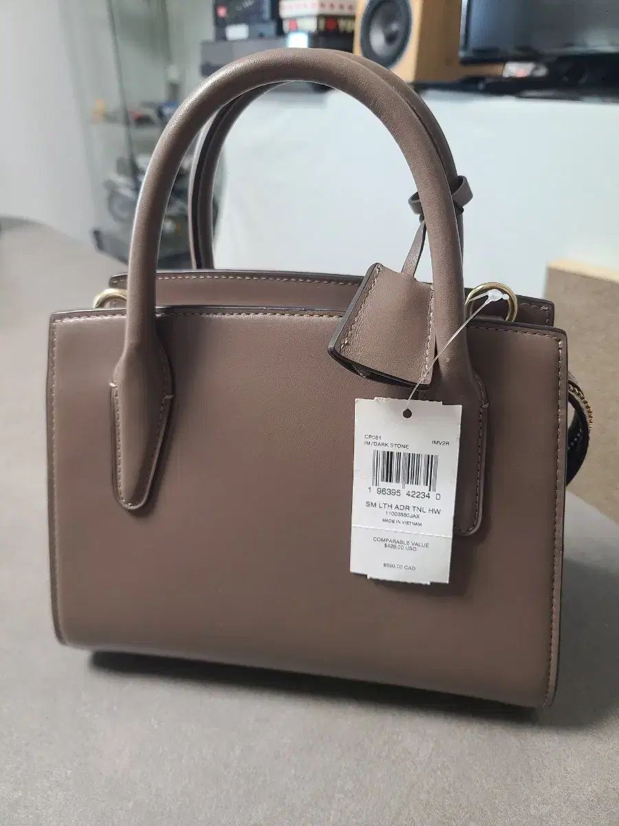 コーチ アンド キャリーオール トートバッグ