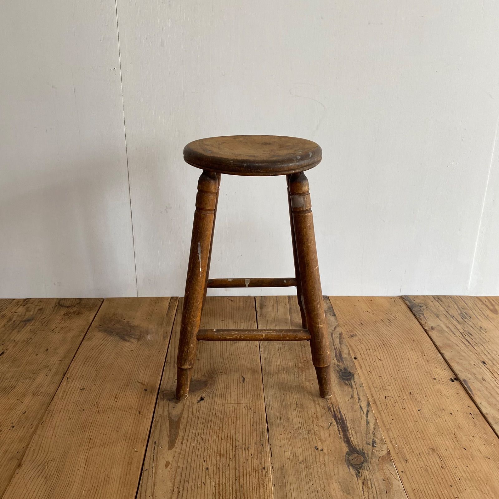 アンティーク スツール 椅子 無垢材 シャビー z847