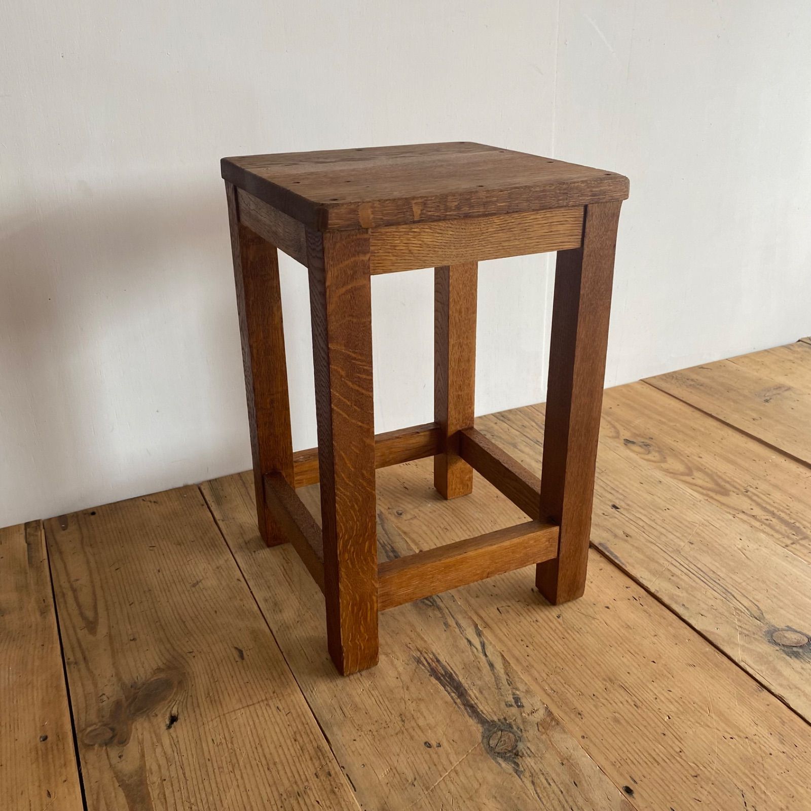 アンティーク 角 スツール 椅子 植物台 無垢材 昭和レトロ z768