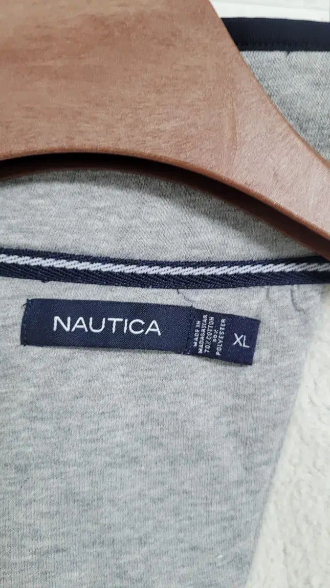 ノーティカ グレーxネイビー