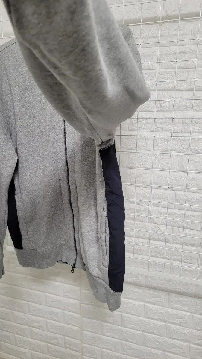 グレーxネイビー