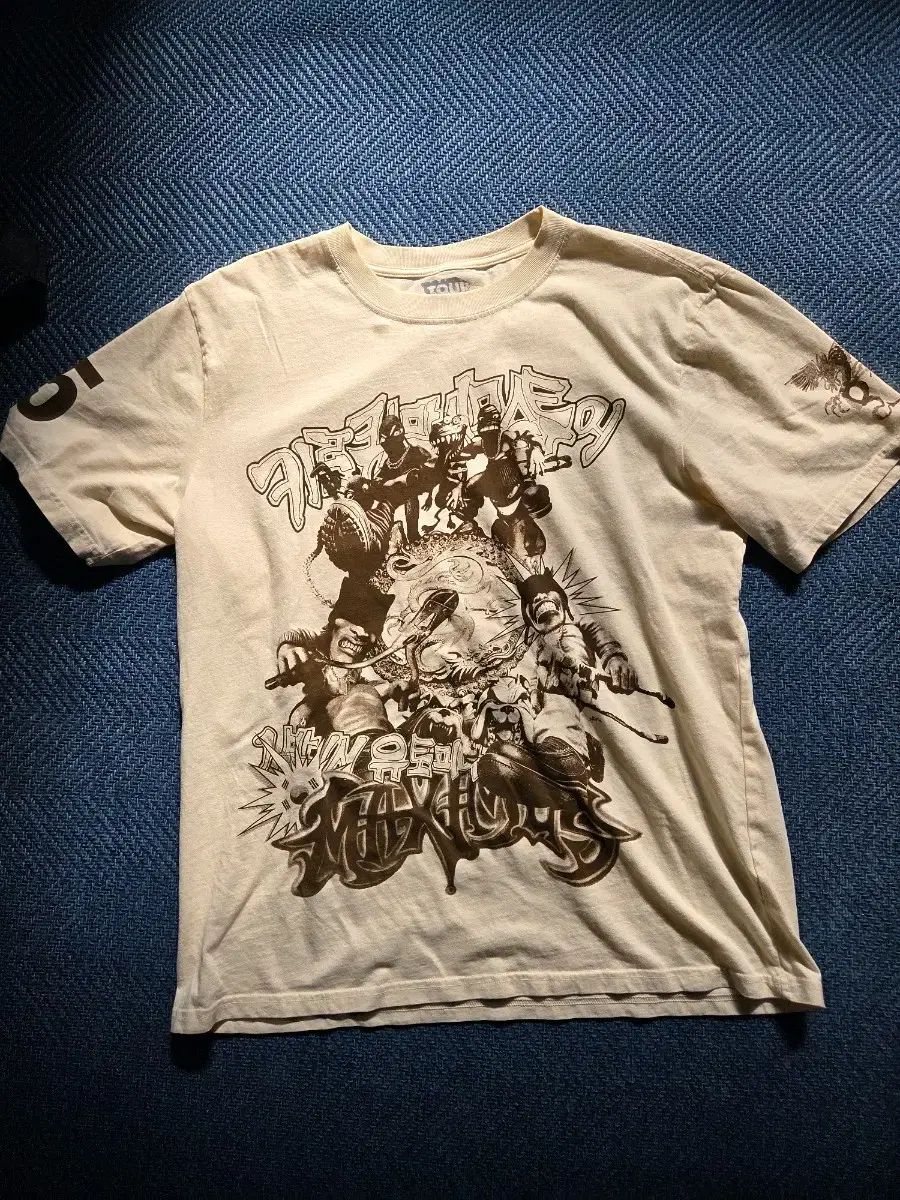 トラヴィス スコット マーチャン 1夜 Tシャツ XL