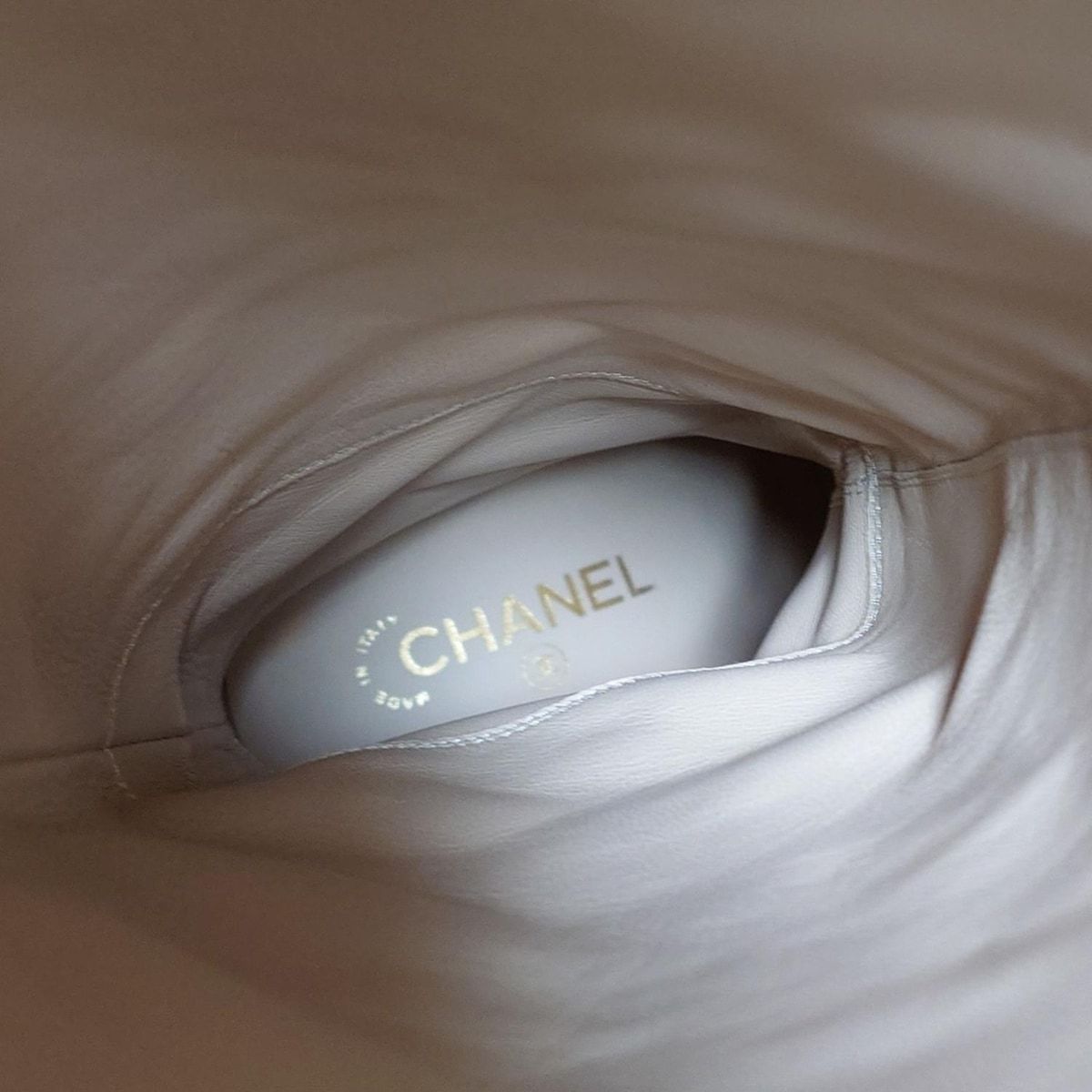  CHANEL シャネル ロングブーツ 36 1 2 C レディース - G 30180 黒 ココマーク レザー ロングブーツ ブーツ