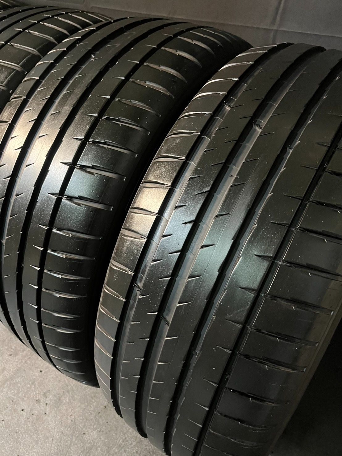 パイロットスポーツ