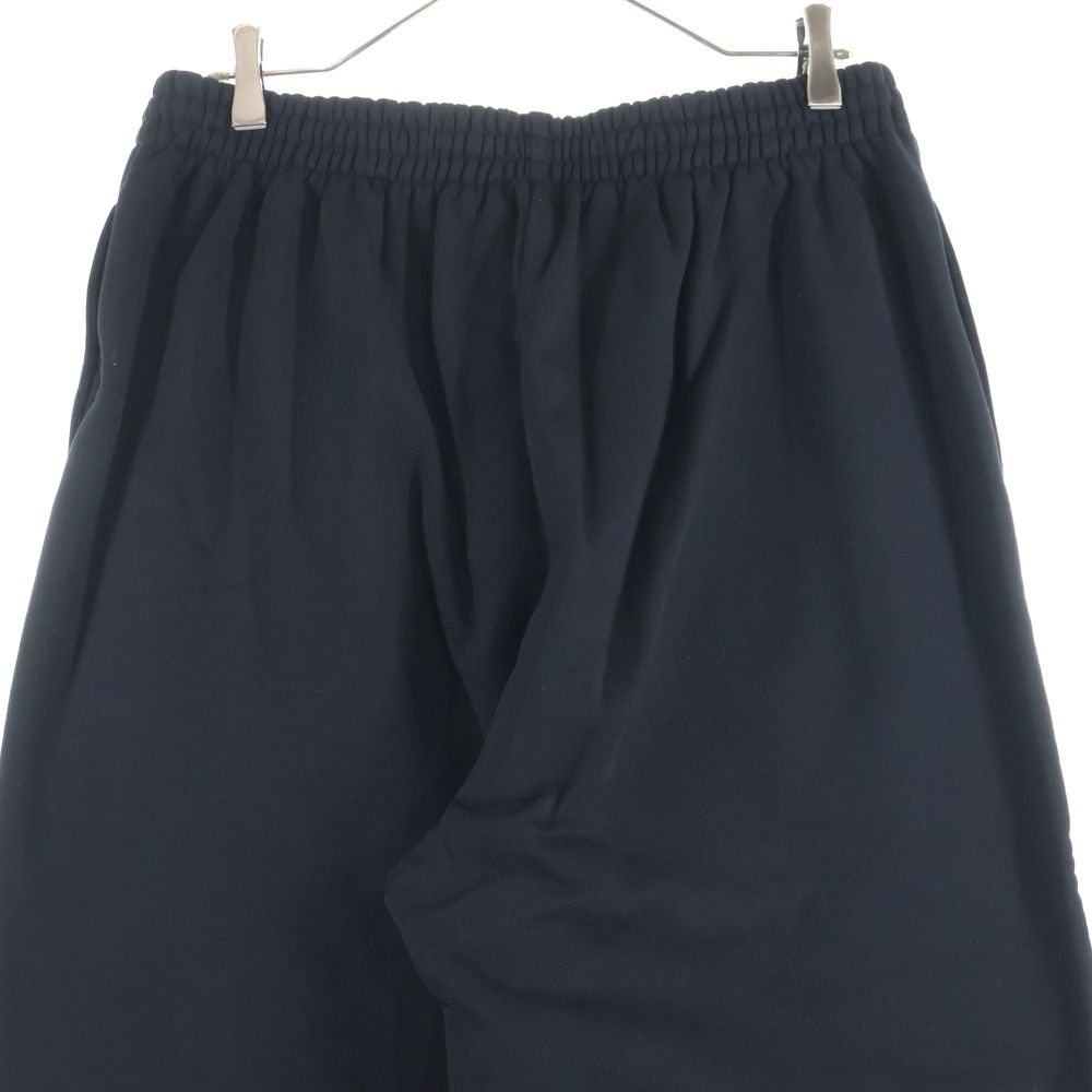 バレンシアガ キャンペーンロゴ