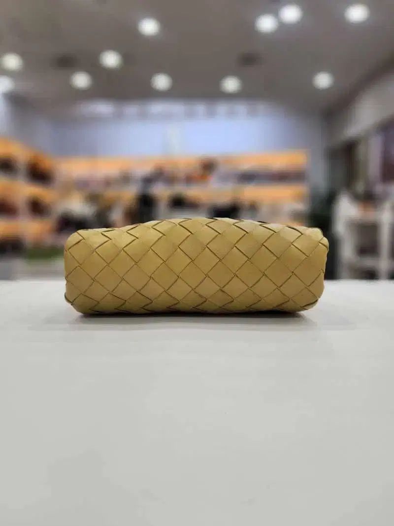 ボッテガ ヴェネタ イントレチャート ミニ クロスバック 585852 VCPP1 9403 DECORATOM_COM_BR