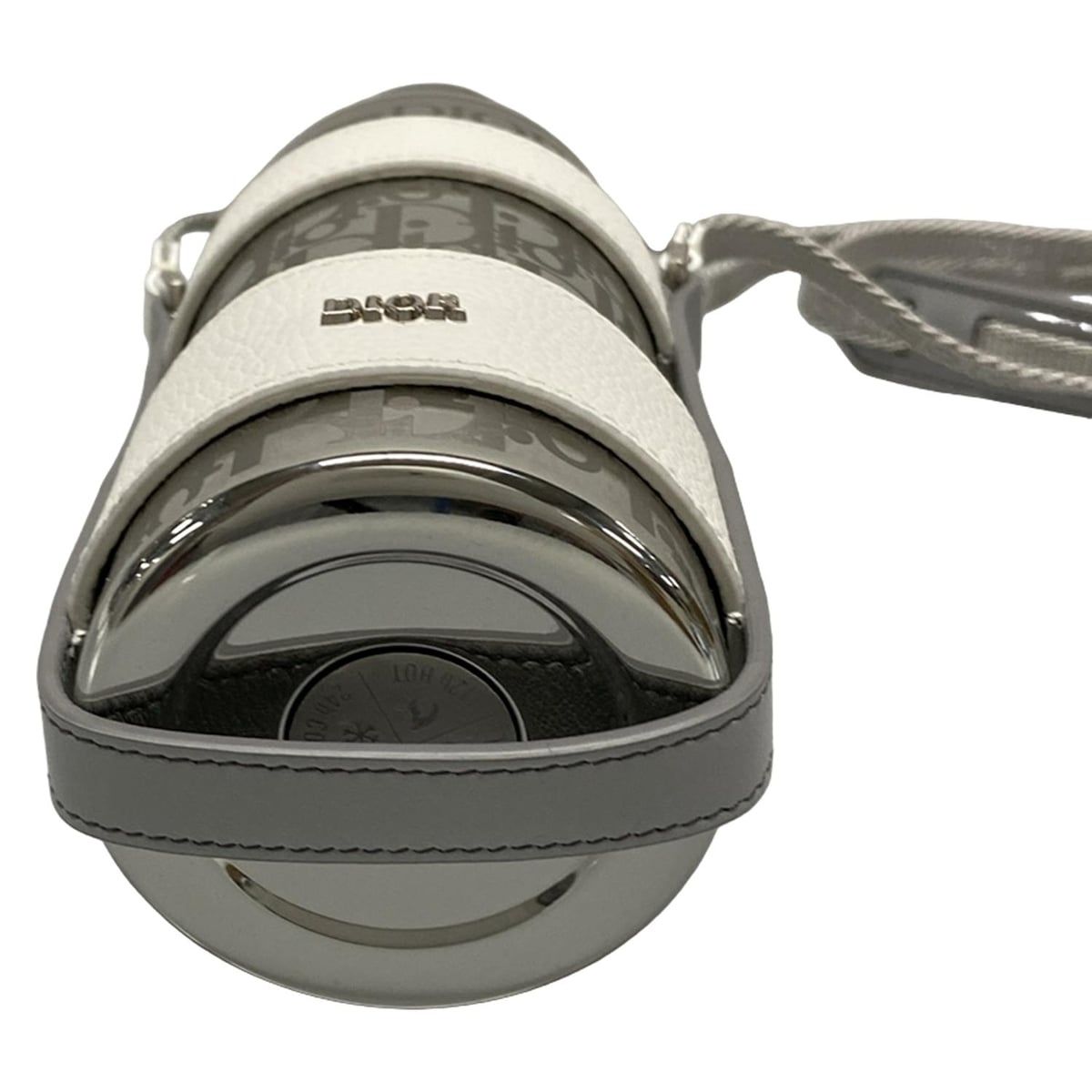 ディオールオム