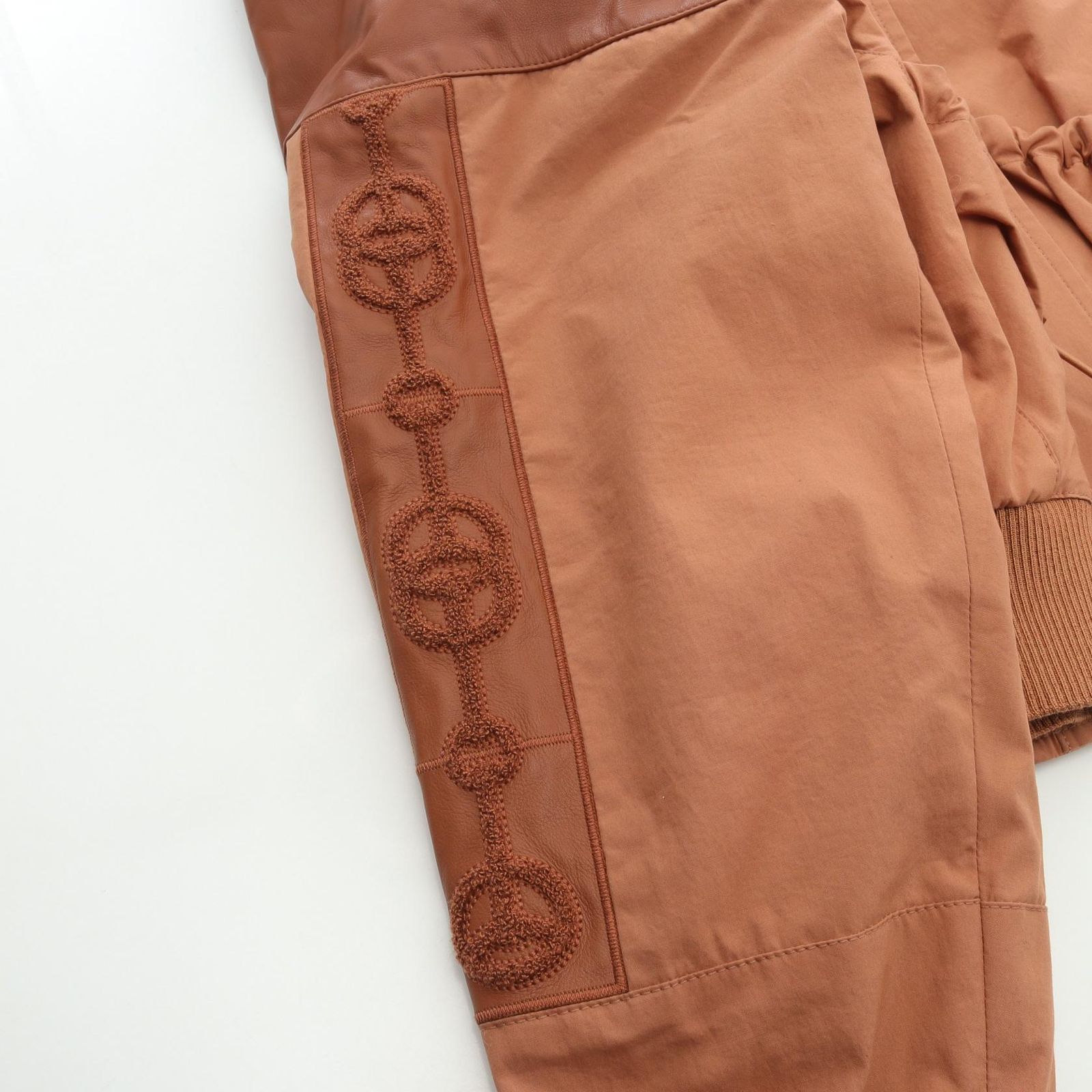 ボンバージャケット