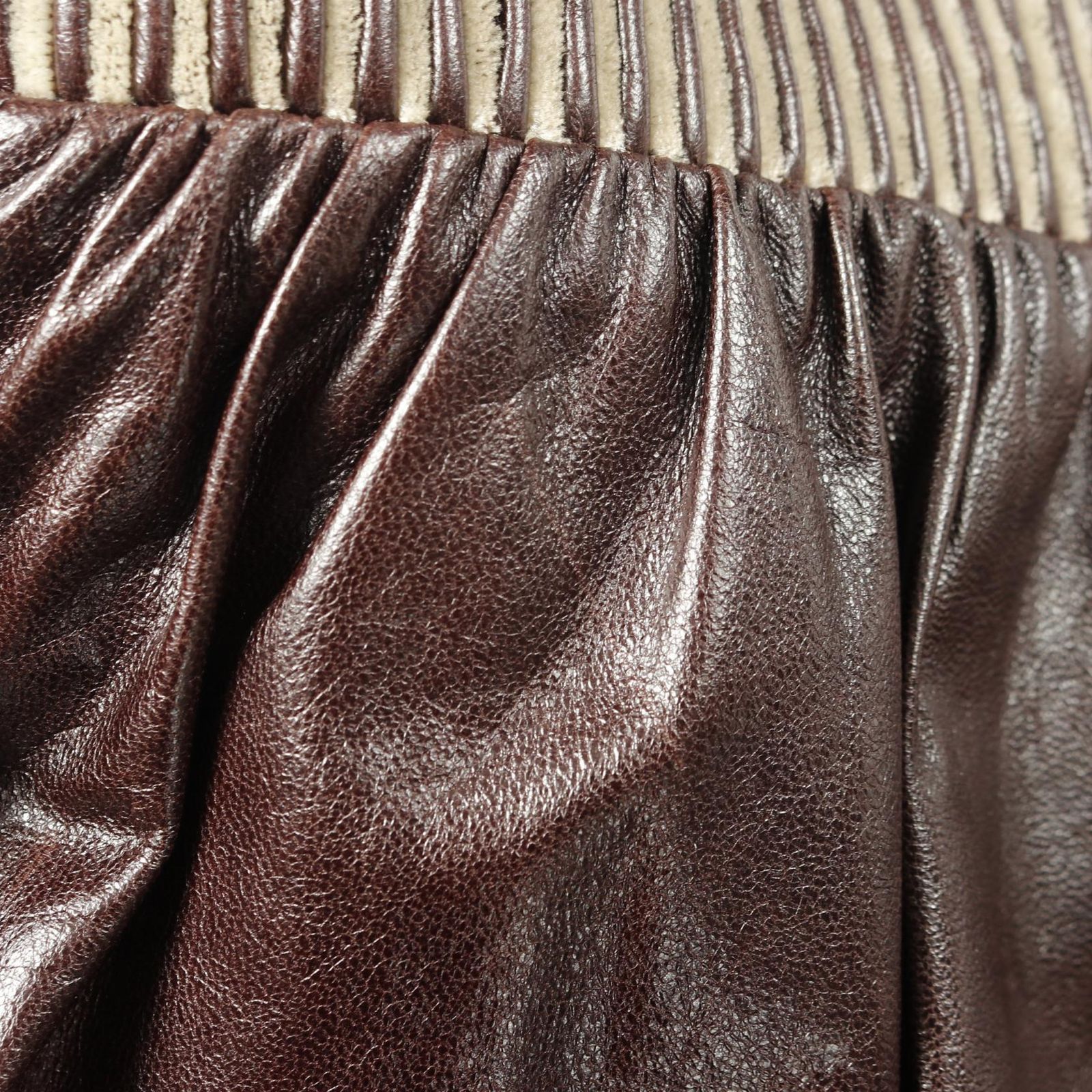 スカート ココマークボタン