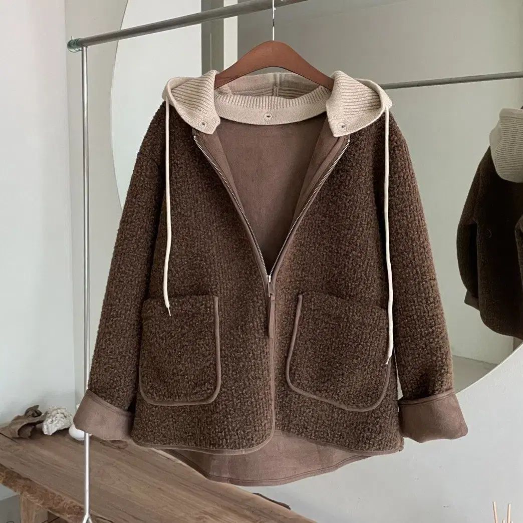 フード取り外し LEEムートン