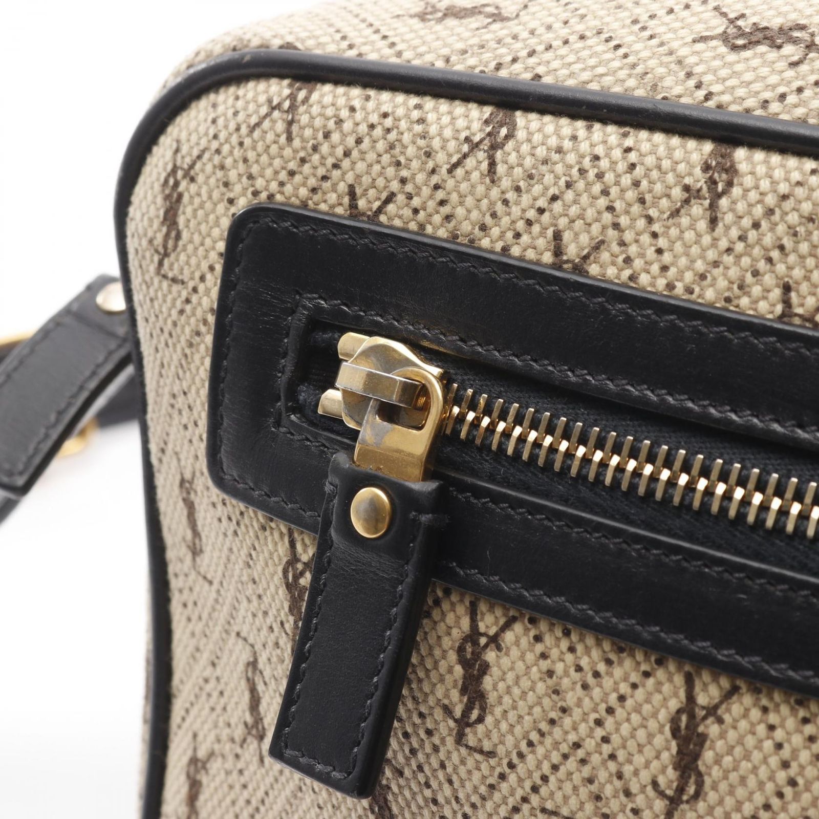 ベージュ キャンバス