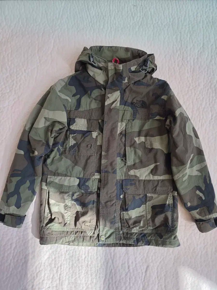 THE NORTH FACE kids ザノースフェイスキッズ ジャパン カモフラージュ ジャケット 130