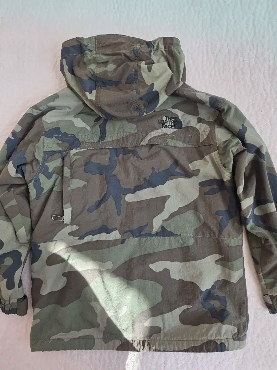 カモフラージュ ジャケット